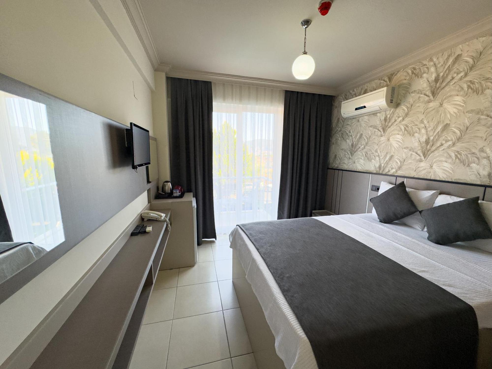 Sardunya Hotel Fethiye Exterior photo
